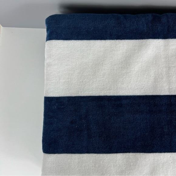 Brooks Brothers Pool Beach Towels Navy White Oversized 40 x 70 Striped 2 pc NEW - Picture 7 of 9